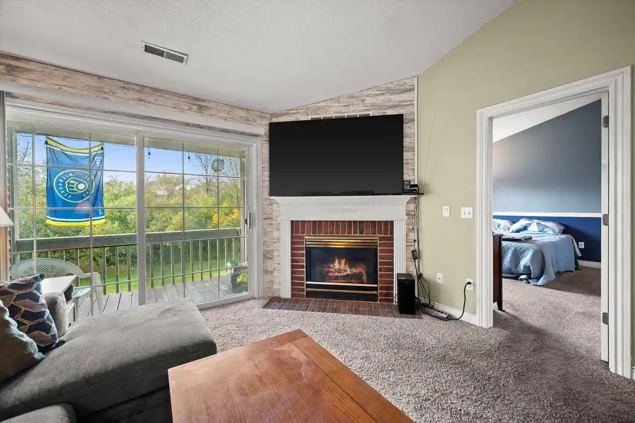 Photo 1 of Condo for sale at 558 Pewaukee Rd #H, Pewaukee, WI 53072 | MLS# 1985478 | Listing updated on 2026-10-21
