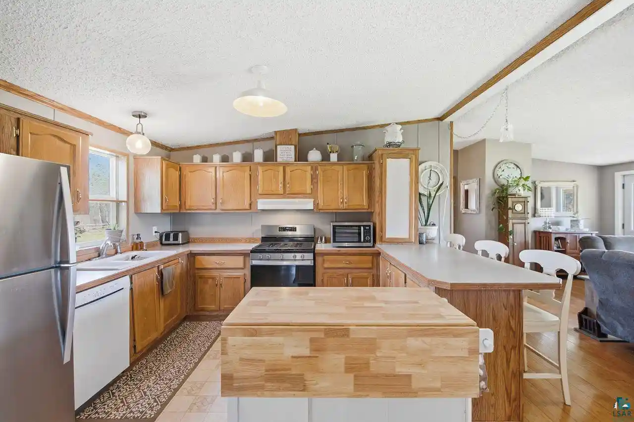 Photo 4 of Single family home for sale at 47078 Ida Bobb Rd, Ashland, WI 54806 | MLS# 6128574 | Listing updated on 2026-10-23