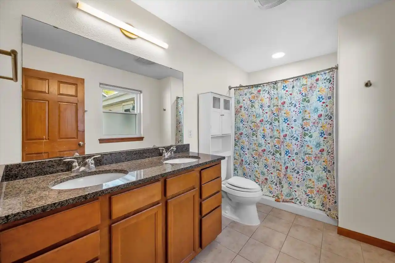Photo 4 of Single family home for sale at 730 E Fitzsimmons Rd, Oak Creek, WI 53154 | MLS# 1985483 | Listing updated on 2026-10-23