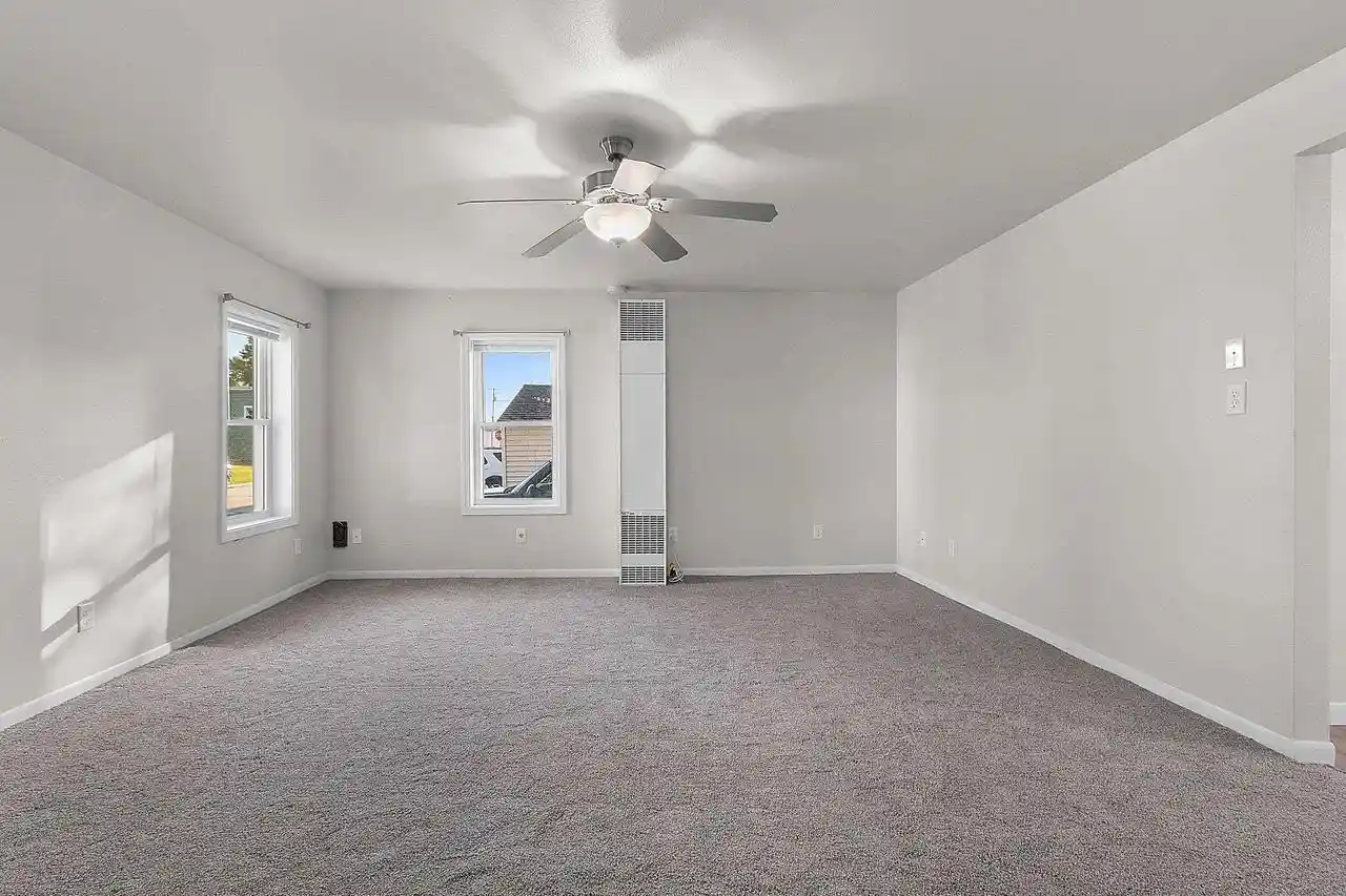 Photo 4 of Single family home for sale at 109 Pecor St, Oconto, WI 54153 | MLS# 50334634 | Listing updated on 2026-10-21