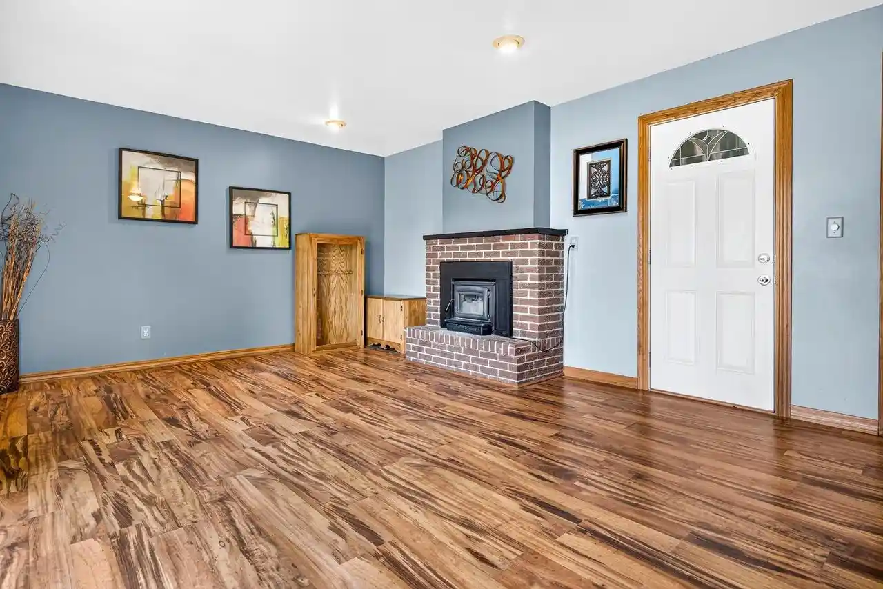 Photo 3 of Single family home for sale at 2409 S Gladys Ave, Appleton, WI 54915 | MLS# 50334640 | Listing updated on 2026-10-29