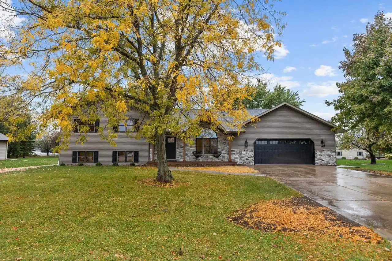 Single family home for sale at 650 S 5th Avenue, Winneconne, WI 54986 | MLS# 50334643