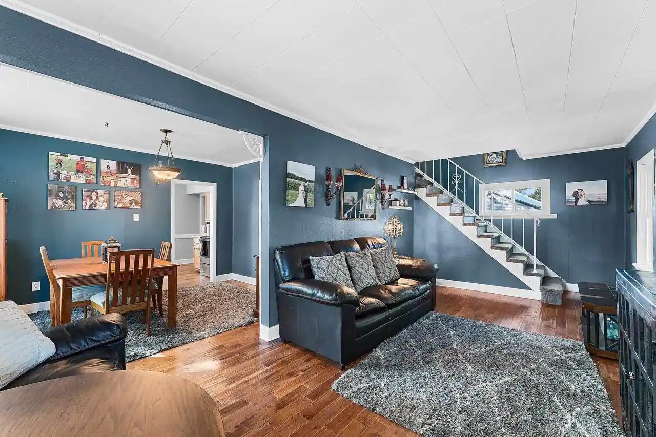 Photo 3 of Single family home for sale at 921 Liberty St, Green Bay, WI 54304 | MLS# 50334632 | Listing updated on 2026-10-28