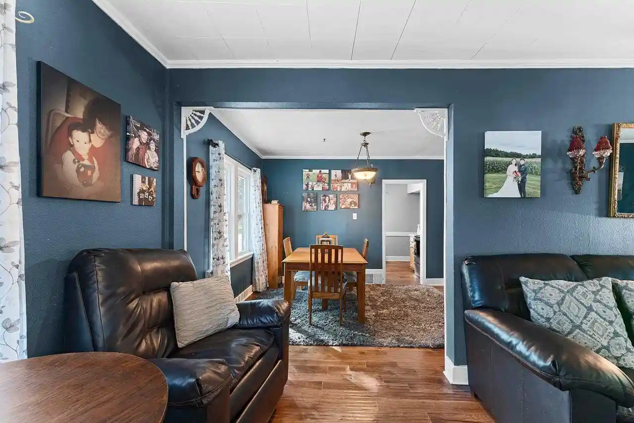 Photo 4 of Single family home for sale at 921 Liberty St, Green Bay, WI 54304 | MLS# 50334632 | Listing updated on 2026-10-28