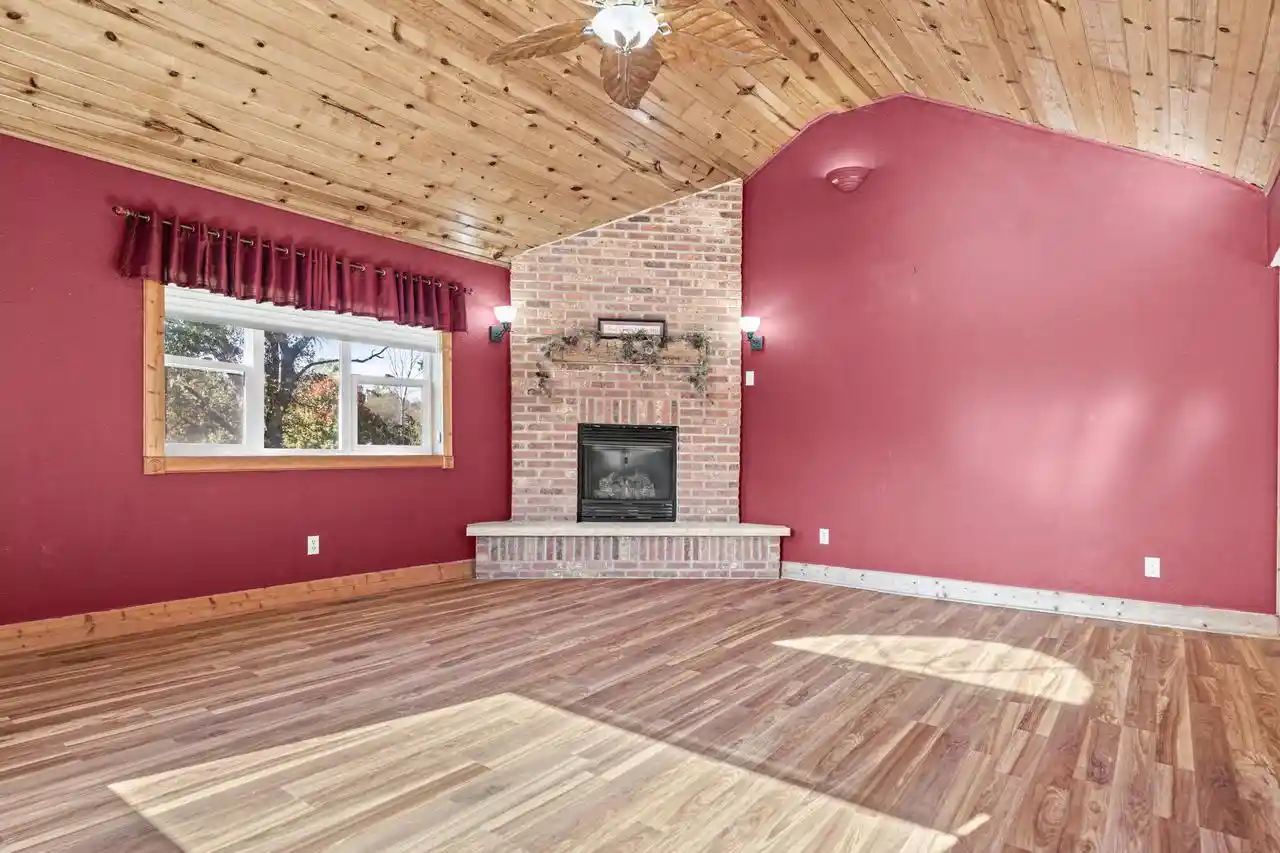 Photo 4 of Single family home for sale at S5280 Lewison Rd, Viroqua, WI 54665 | MLS# 1985525 | Listing updated on 2026-10-23