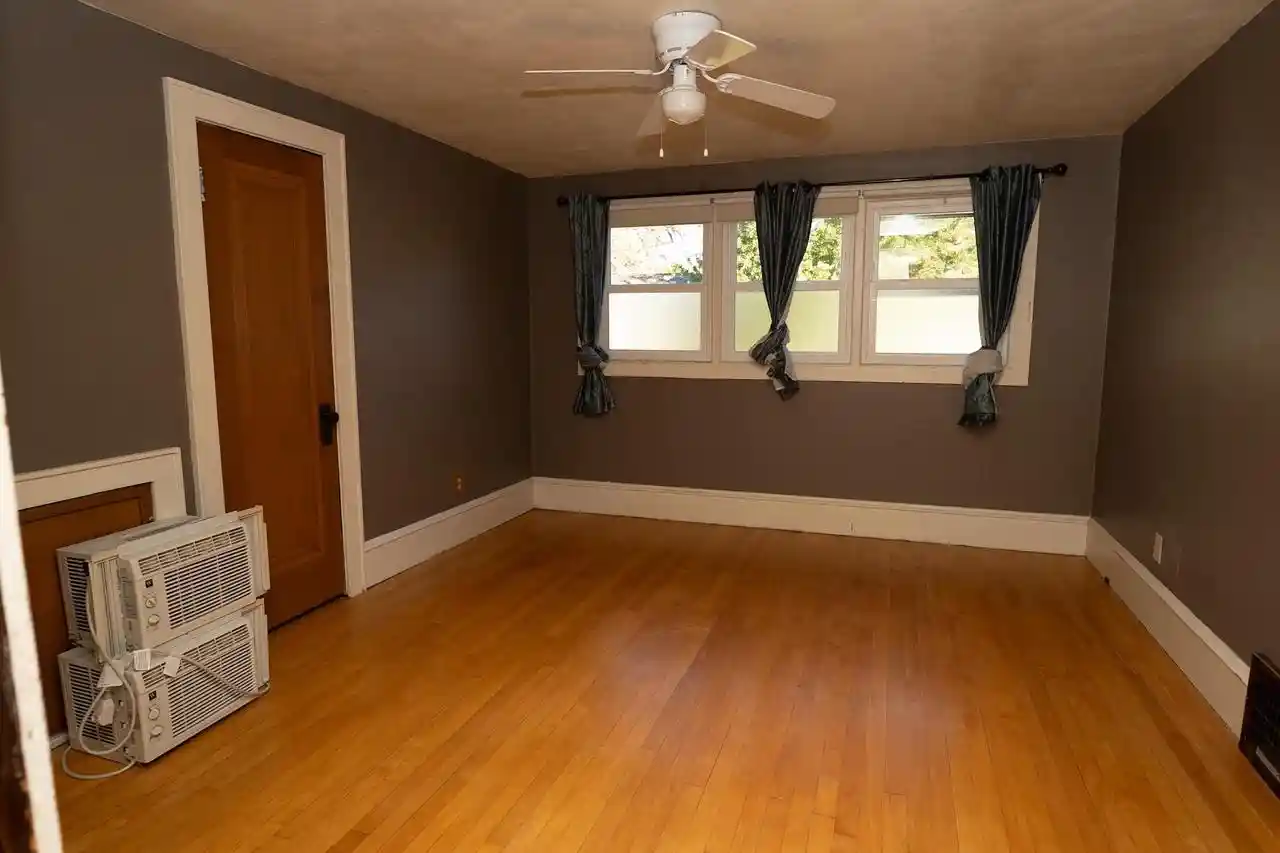 Photo 1 of Single family home for sale at 619 Oak St, Neenah, WI 54956 | MLS# 50334641 | Listing updated on 2026-10-29