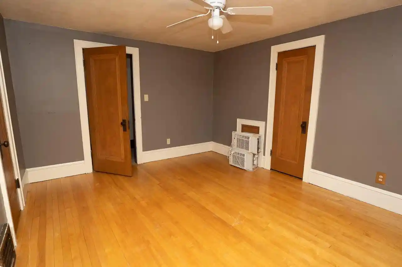 Photo 3 of Single family home for sale at 619 Oak St, Neenah, WI 54956 | MLS# 50334641 | Listing updated on 2026-10-29
