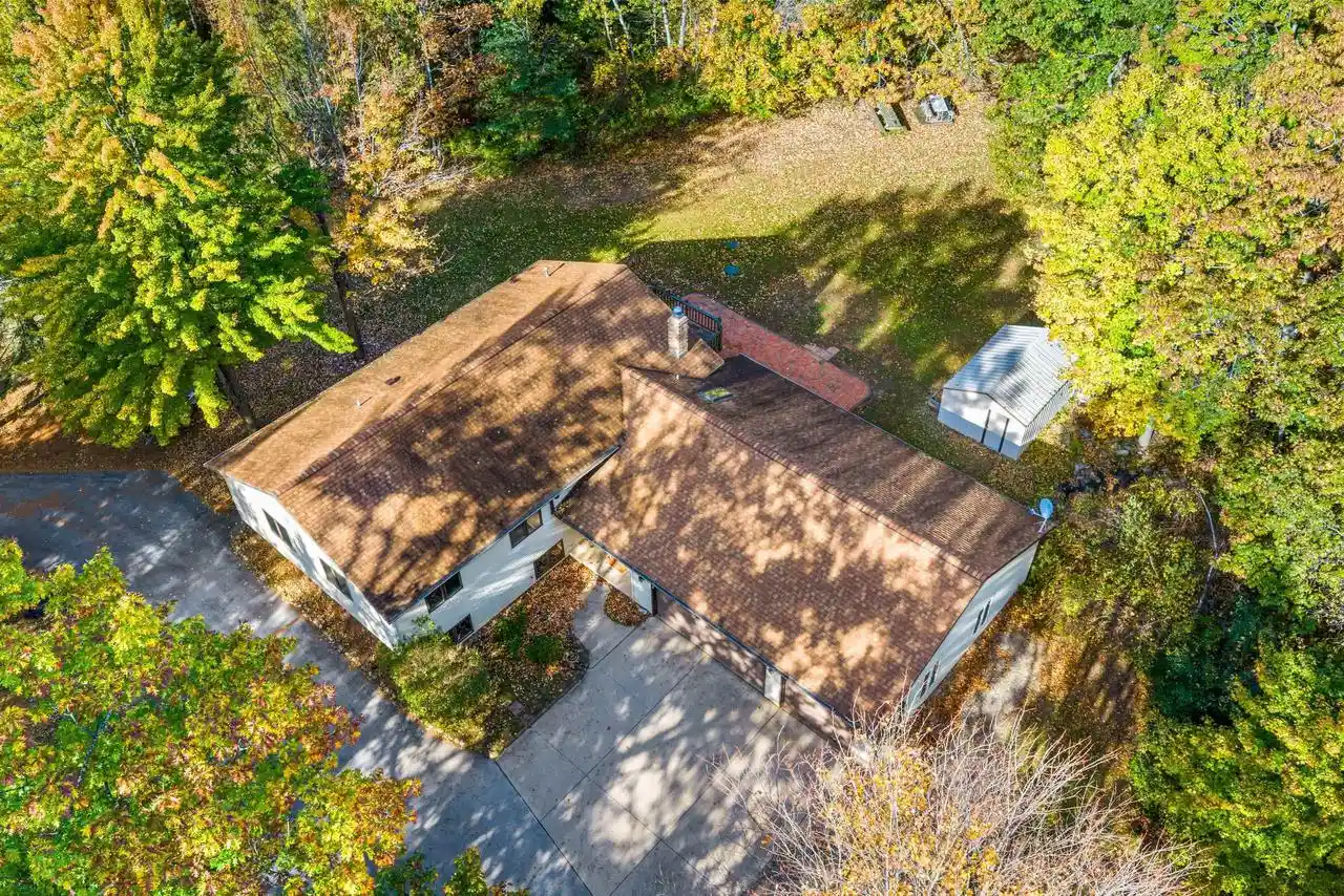 Photo 2 of Single family home for sale at 2703 Red Pine Ct, Suamico, WI 54313 | MLS# 50334647 | Listing updated on 2026-10-30