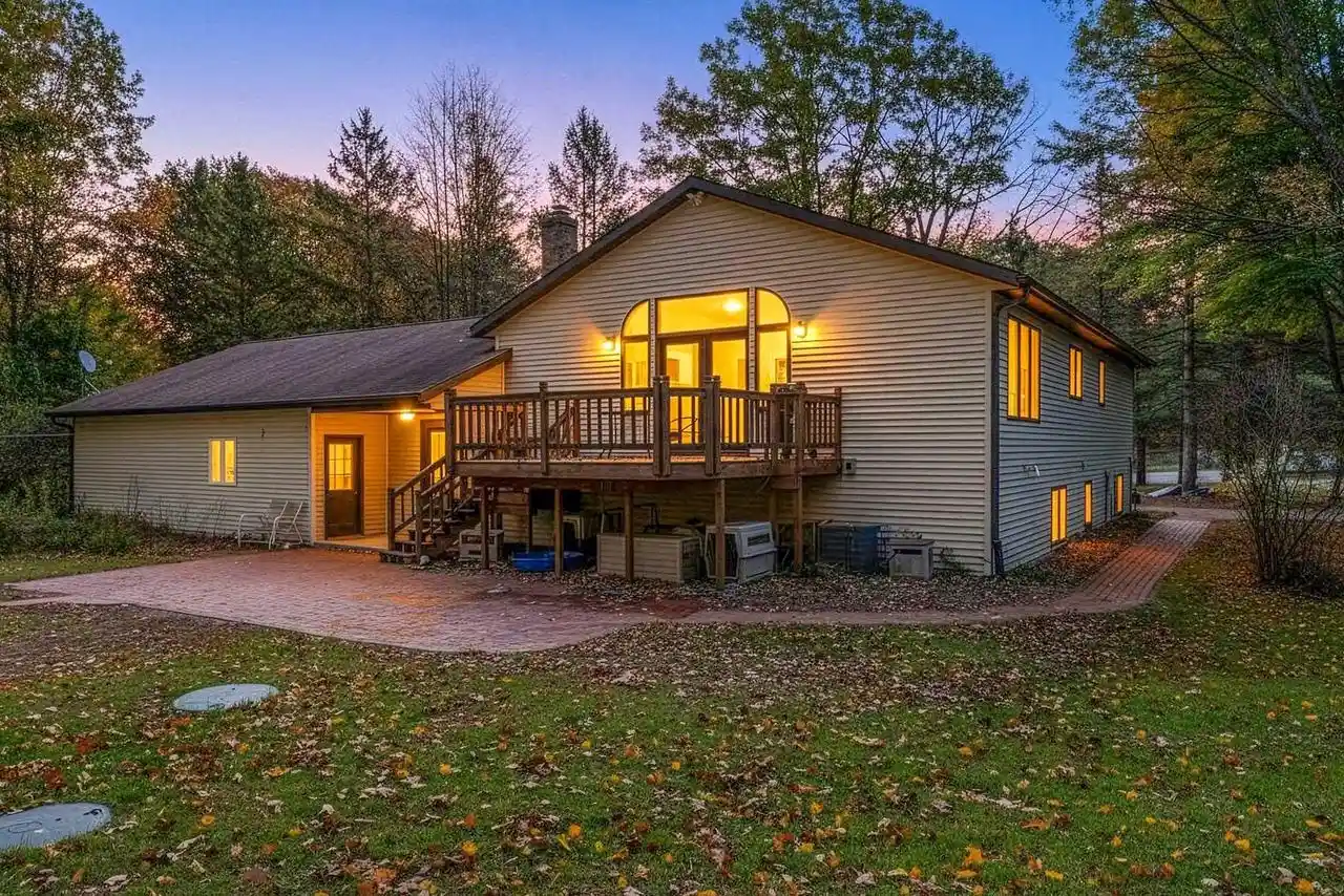 Photo 3 of Single family home for sale at 2703 Red Pine Ct, Suamico, WI 54313 | MLS# 50334647 | Listing updated on 2026-10-30