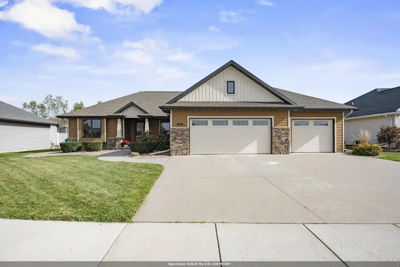 Photo 1 of Single family home for sale at 3328 Tulip Trl, Appleton, WI 54913 | MLS# 50334648 | Listing updated on 2026-10-26