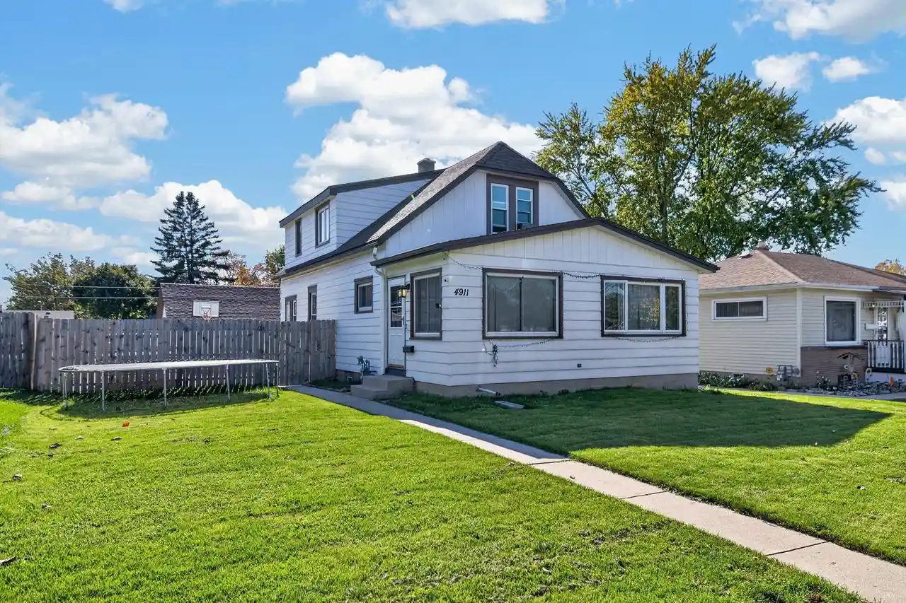 Photo 1 of Single family home for sale at 4911 W Howard Ave, Milwaukee, WI 53220 | MLS# 1985535 | Listing updated on 2026-10-23