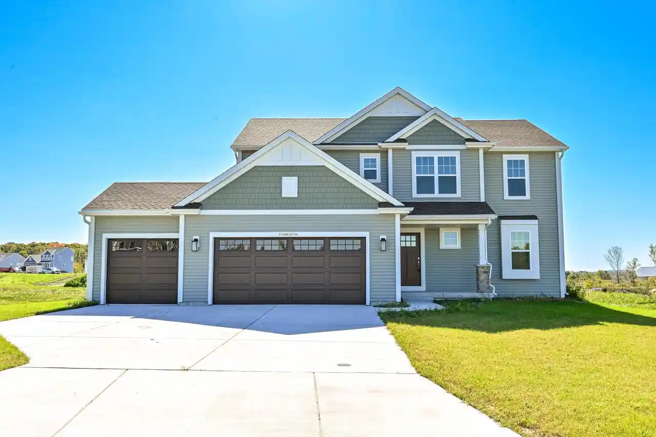 Single family home for sale at W194n15744 E Gate Ct, Jackson, WI 53037 | MLS# 1985536