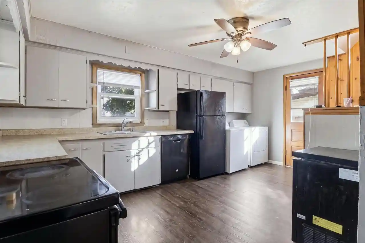 Photo 3 of Multi family home for sale at 1725 Mississippi St #1727, La Crosse, WI 54601 | MLS# 1985556 | Listing updated on 2026-10-20