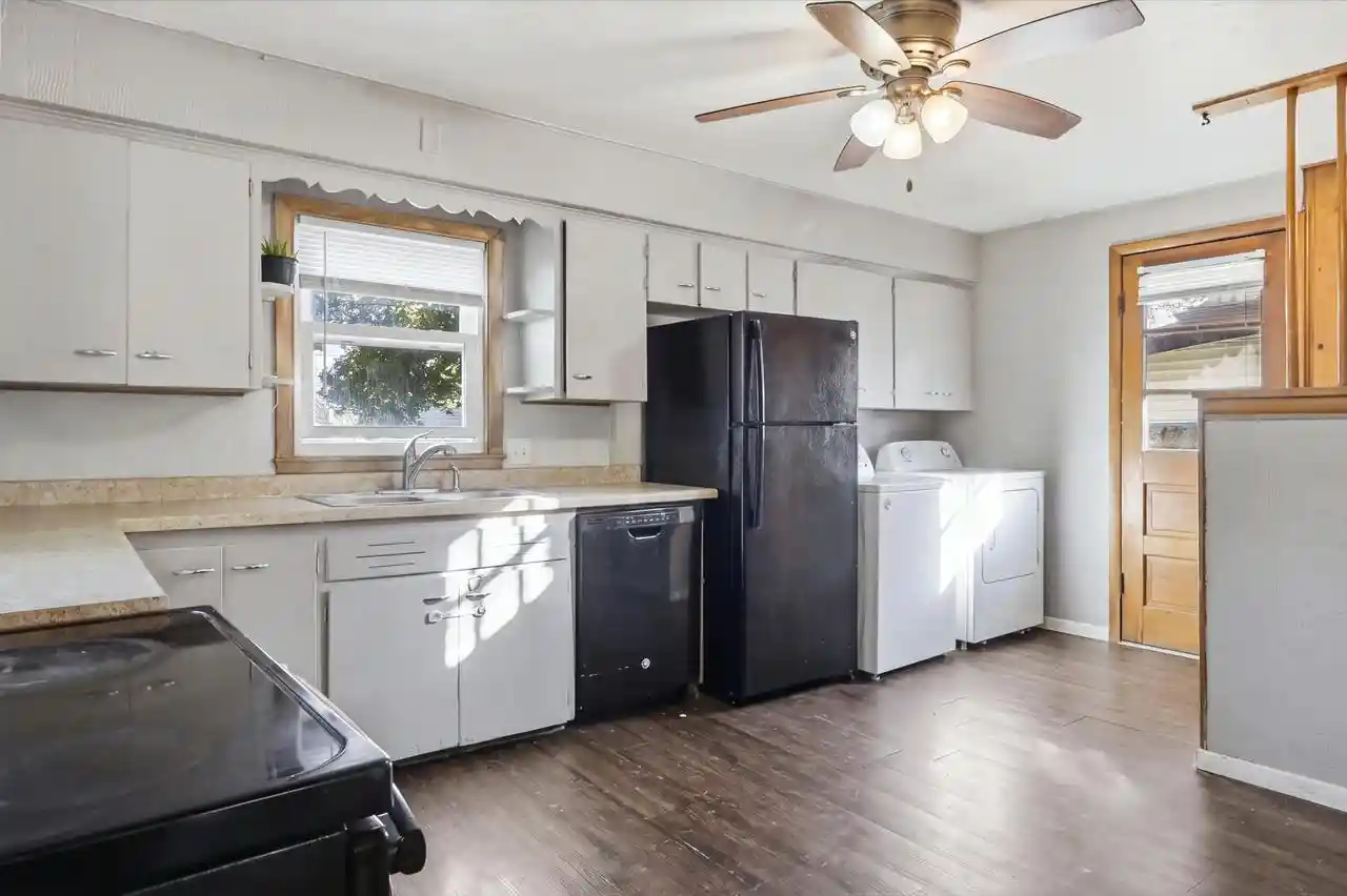 Photo 3 of Multi family home for sale at 1725 Mississippi St #1727, La Crosse, WI 54601 | MLS# 1985556 | Listing updated on 2026-10-20