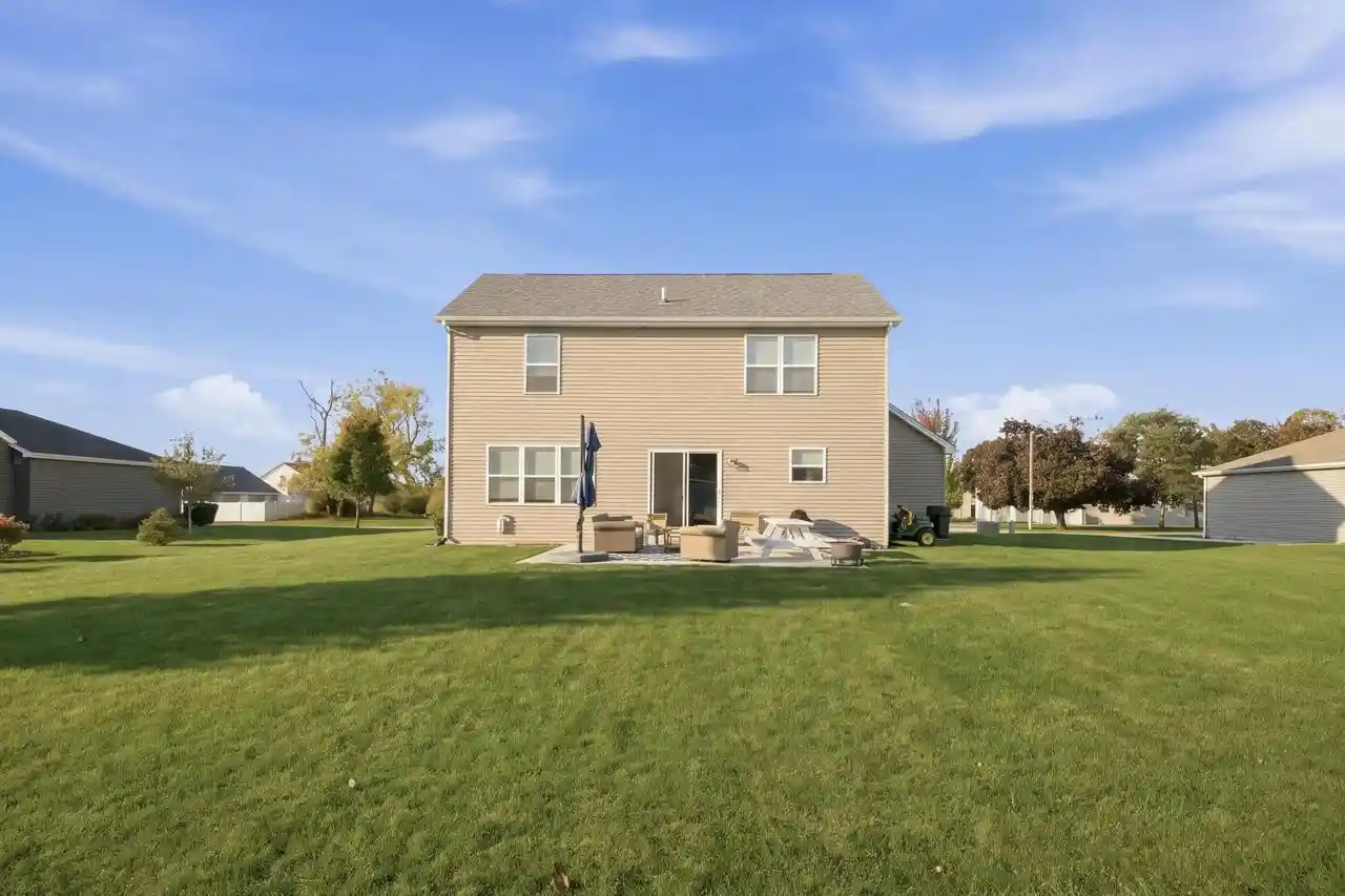 Photo 3 of Single family home for sale at 128 Allen St, Walworth, WI 53184 | MLS# 1985562 | Listing updated on 2026-10-22