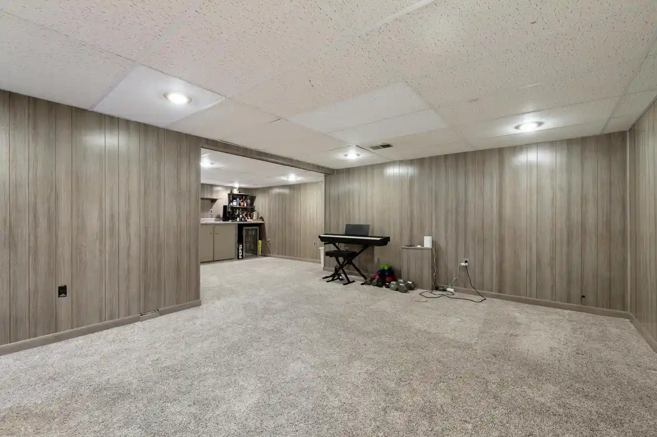 Photo 1 of Single family home for sale at 3322 24th Avenue, Kenosha, WI 53140 | MLS# 1985570 | Listing updated on 2026-10-22