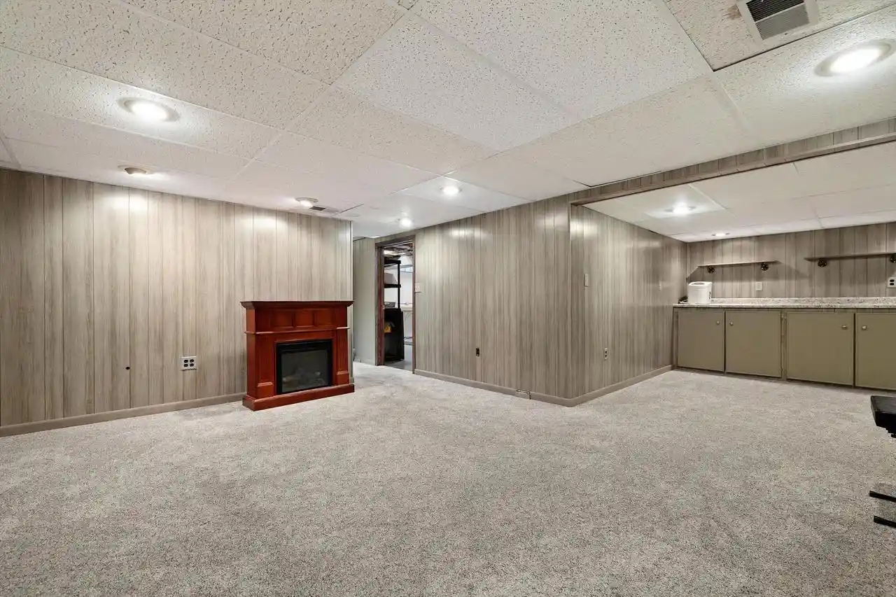 Photo 2 of Single family home for sale at 3322 24th Avenue, Kenosha, WI 53140 | MLS# 1985570 | Listing updated on 2026-10-22
