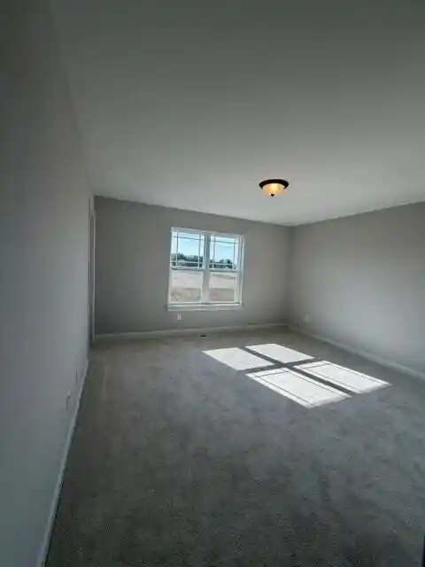 Photo 4 of Single family home for sale at 617 Talbots Woods Ct, Dousman, WI 53118 | MLS# 1985585 | Listing updated on 2026-10-26