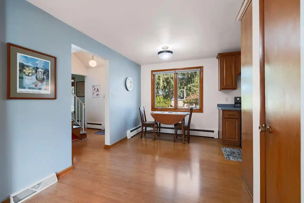 Photo 1 of Single family home for sale at 112 E Whitney St, Green Bay, WI 54301 | MLS# 50334662 | Listing updated on 2026-10-24