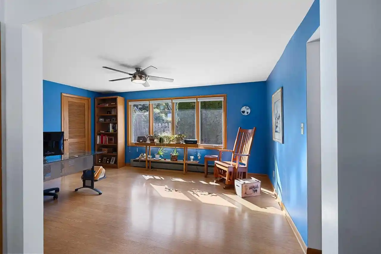 Photo 4 of Single family home for sale at 112 E Whitney St, Green Bay, WI 54301 | MLS# 50334662 | Listing updated on 2026-10-24