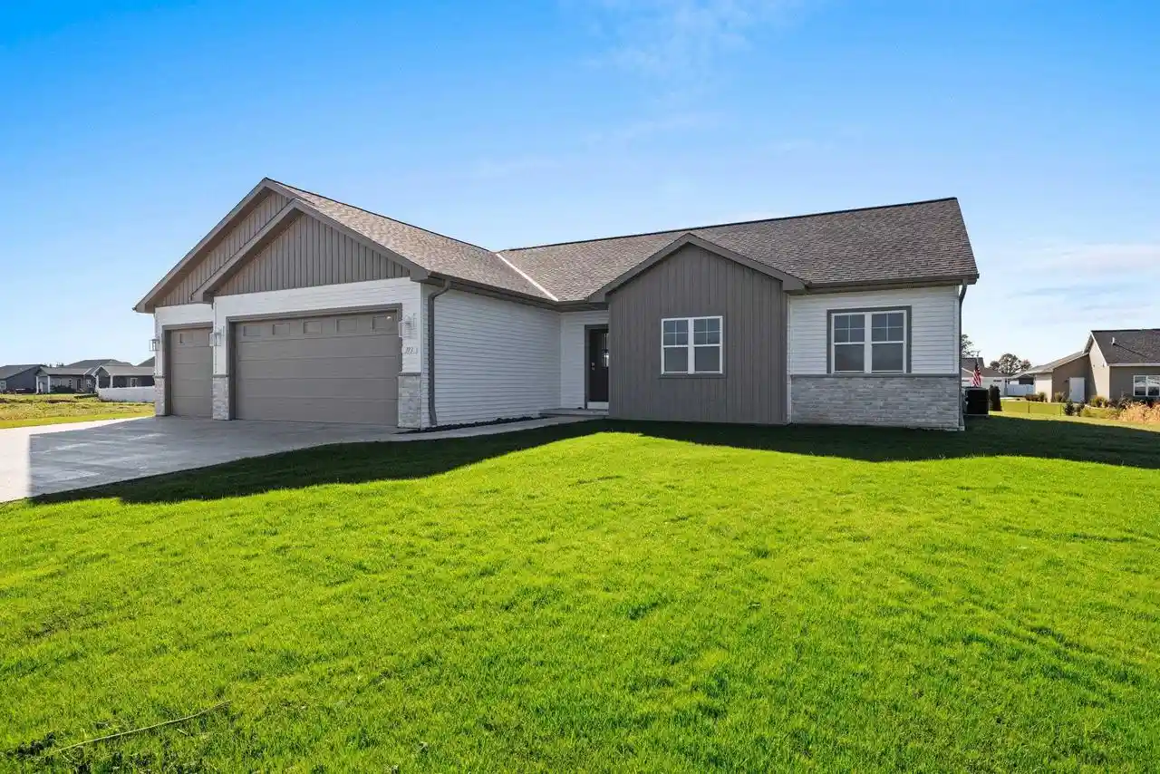 Photo 1 of Single family home for sale at 373 Brookline Ave, De Pere, WI 54115 | MLS# 50334673 | Listing updated on 2026-10-21