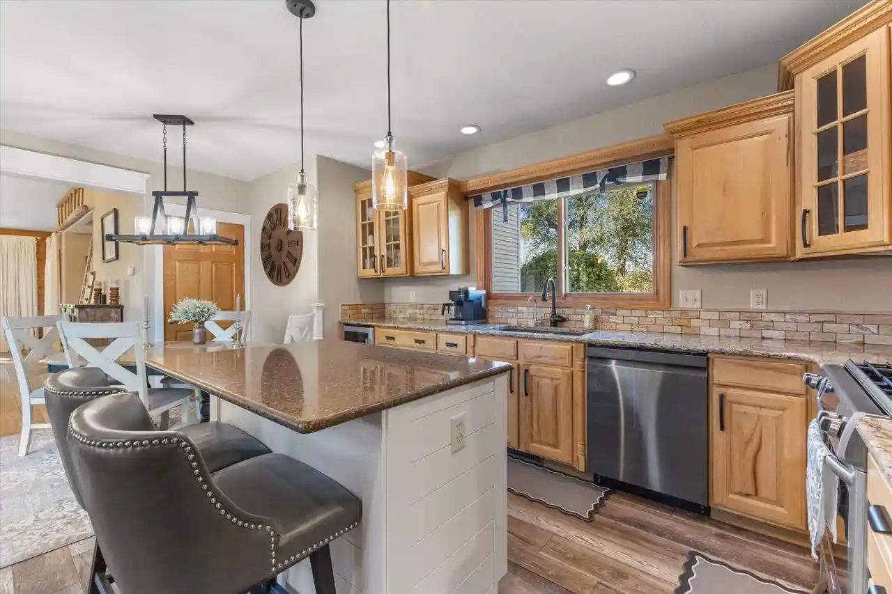 Photo 4 of Single family home for sale at 18828 Plank Rd, Union Grove, WI 53182 | MLS# 1985611 | Listing updated on 2026-10-26