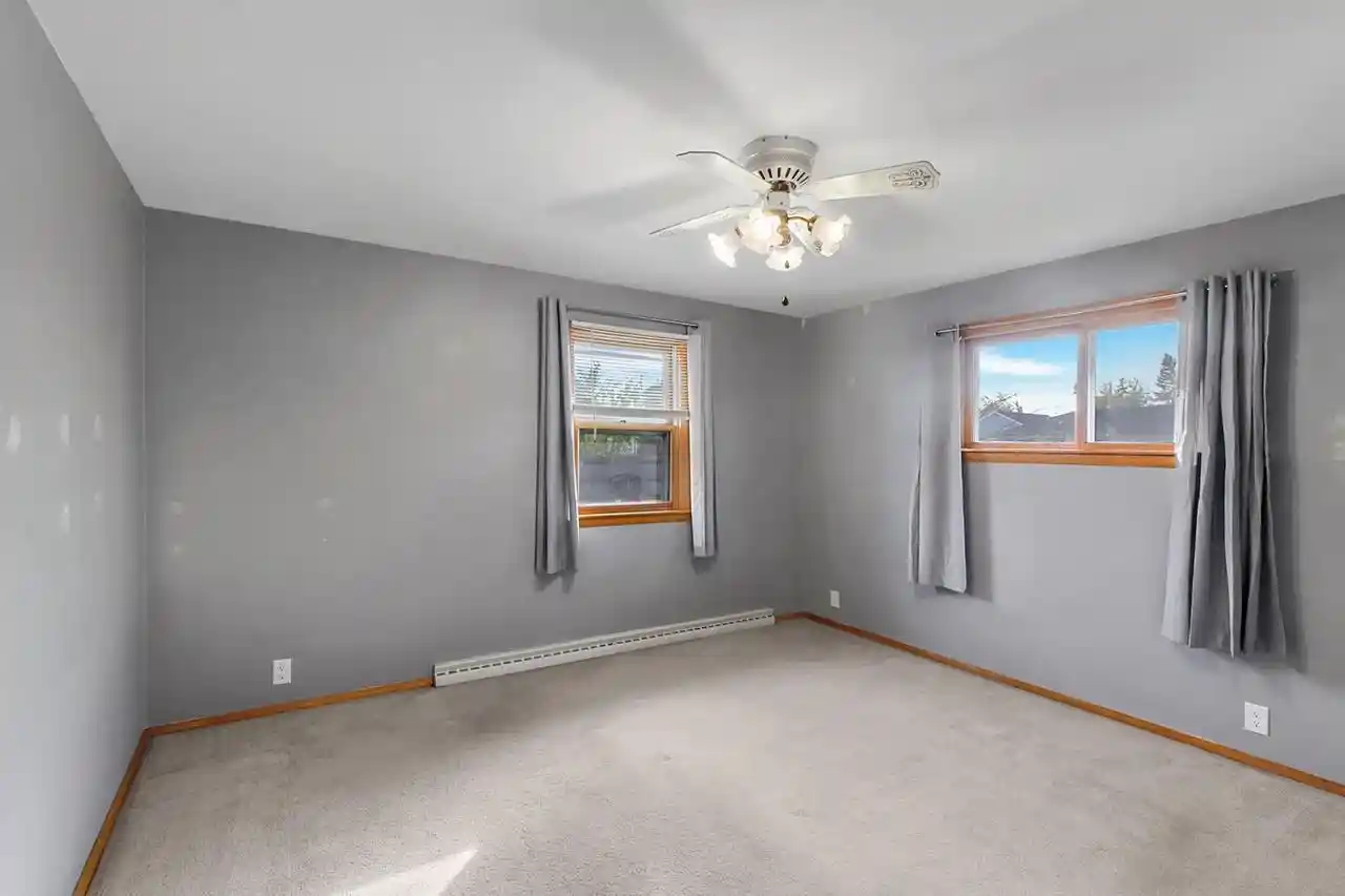 Photo 3 of Single family home for sale at 1843 Palisades Dr, Appleton, WI 54915 | MLS# 50334690 | Listing updated on 2026-10-27