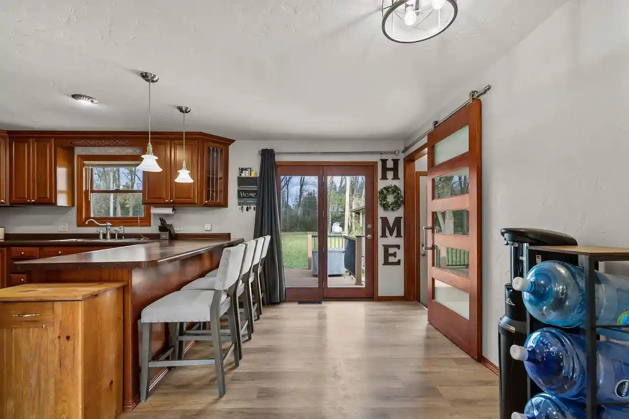 Photo 4 of Single family home for sale at 1320 W Edgewood Dr, Appleton, WI 54913 | MLS# 50334691 | Listing updated on 2026-10-26