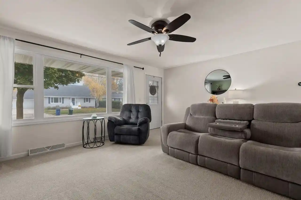 Photo 3 of Single family home for sale at 115 Daniel Ct, Combined Locks, WI 54113 | MLS# 50334692 | Listing updated on 2026-10-27