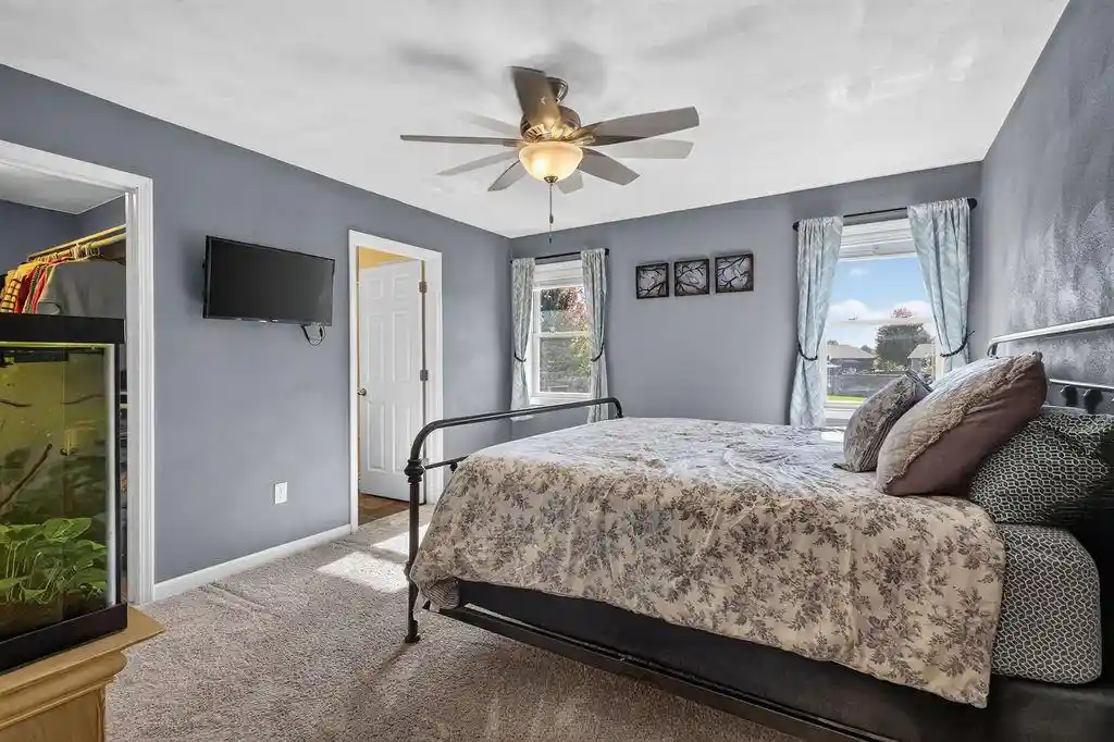 Photo 4 of Single family home for sale at 617 Badger Dr, Evansville, WI 53536 | MLS# 2035076 | Listing updated on 2026-10-29