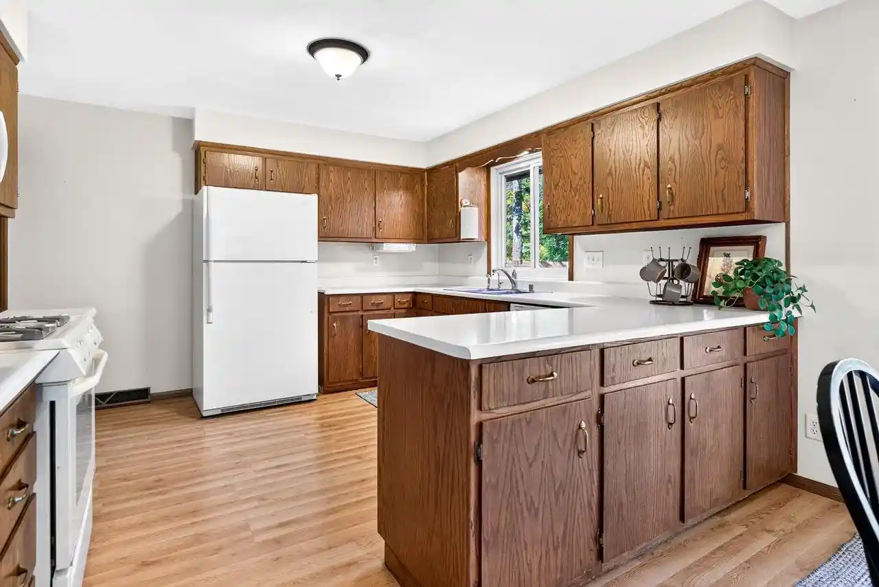 Photo 2 of Single family home for sale at 3390 W Justin St, Appleton, WI 54914 | MLS# 50334700 | Listing updated on 2026-10-23