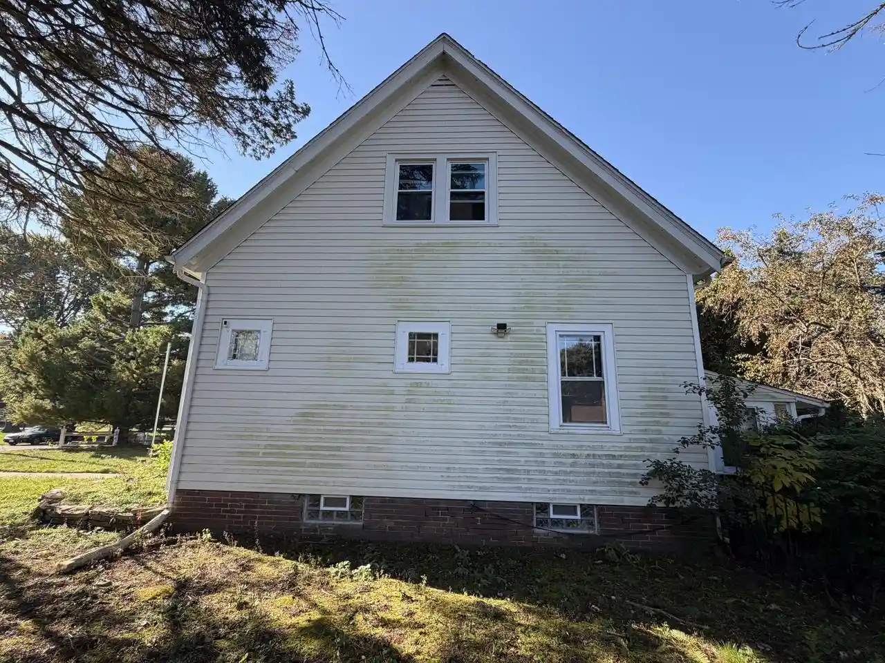 Photo 2 of Single family home for sale at 3418 N Elmwood Dr, Elmwood Park, WI 53405 | MLS# 1985628 | Listing updated on 2026-10-23