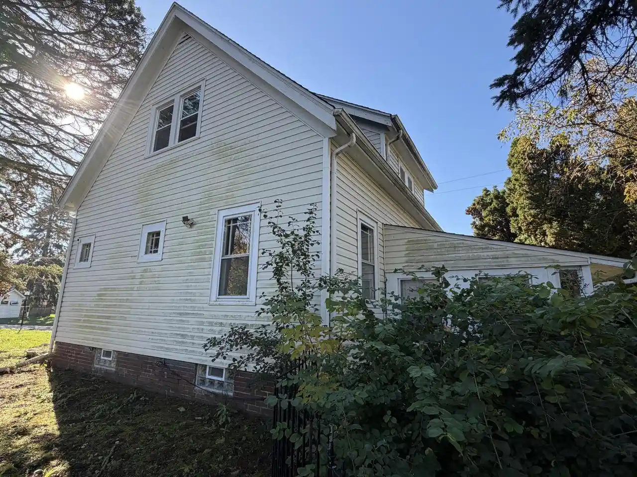 Photo 3 of Single family home for sale at 3418 N Elmwood Dr, Elmwood Park, WI 53405 | MLS# 1985628 | Listing updated on 2026-10-23