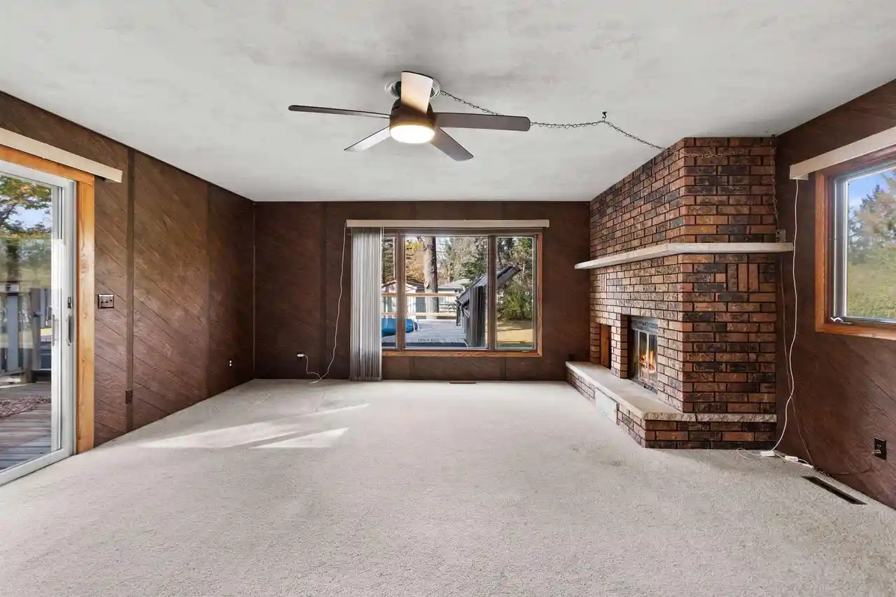 Photo 2 of Single family home for sale at 531 4th Street, Plover, WI 54467 | MLS# 22605250 | Listing updated on 2026-10-28