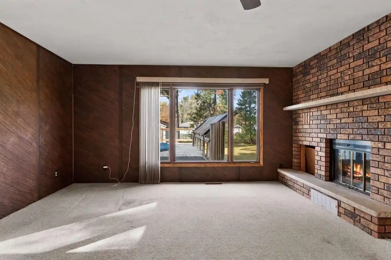 Photo 4 of Single family home for sale at 531 4th Street, Plover, WI 54467 | MLS# 22605250 | Listing updated on 2026-10-28