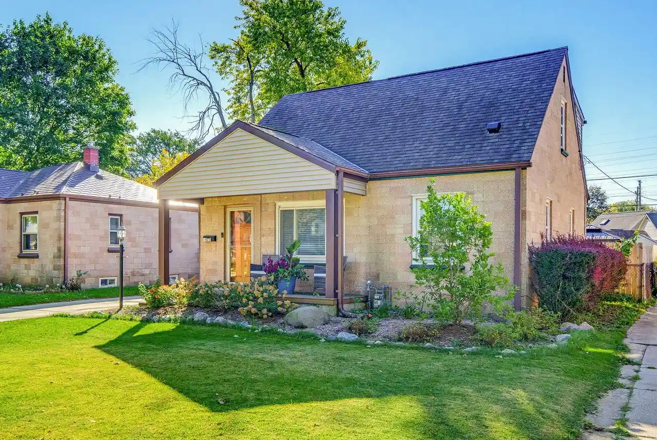 Photo 1 of Single family home for sale at 1421 E Norwich St, Milwaukee, WI 53207 | MLS# 1985632 | Listing updated on 2026-10-26