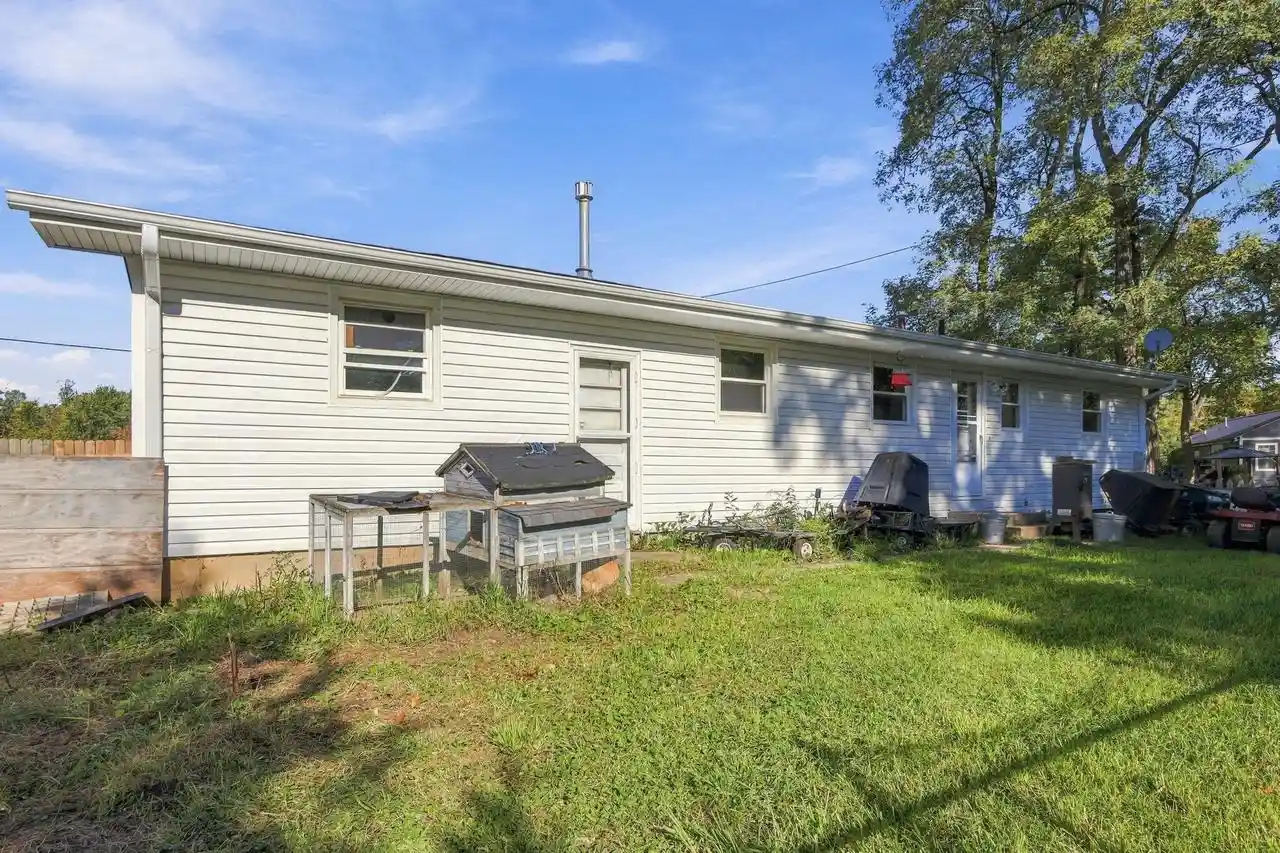 Photo 3 of Single family home for sale at N1180 S Lake Shore Dr, Genoa City, WI 53128 | MLS# 1985640 | Listing updated on 2026-10-28