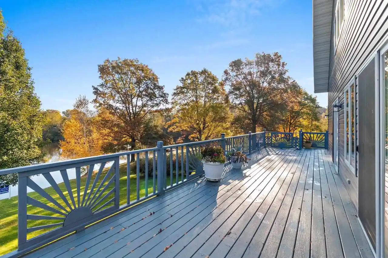 Photo 3 of Single family home for sale at 74 Shore Dr, Clintonville, WI 54929 | MLS# 50334710 | Listing updated on 2026-10-26