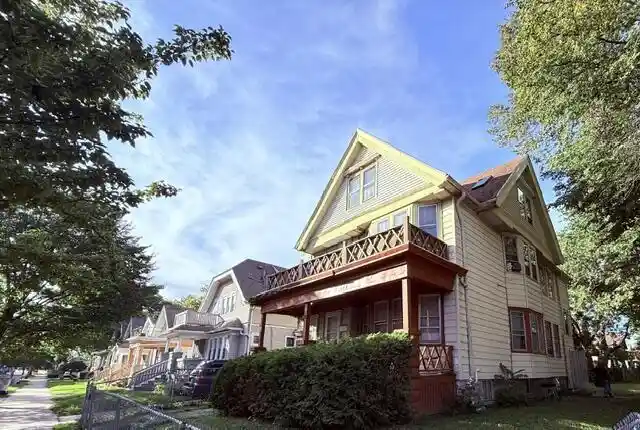 Photo 4 of Multi family home for sale at 1800 W Nash St #1802, Milwaukee, WI 53206 | MLS# 1985645 | Listing updated on 2026-10-23