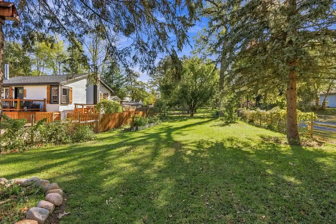 Photo 4 of Single family home for sale at W1353 Chestnut Rd, Genoa City, WI 53128 | MLS# 1985654 | Listing updated on 2026-10-29