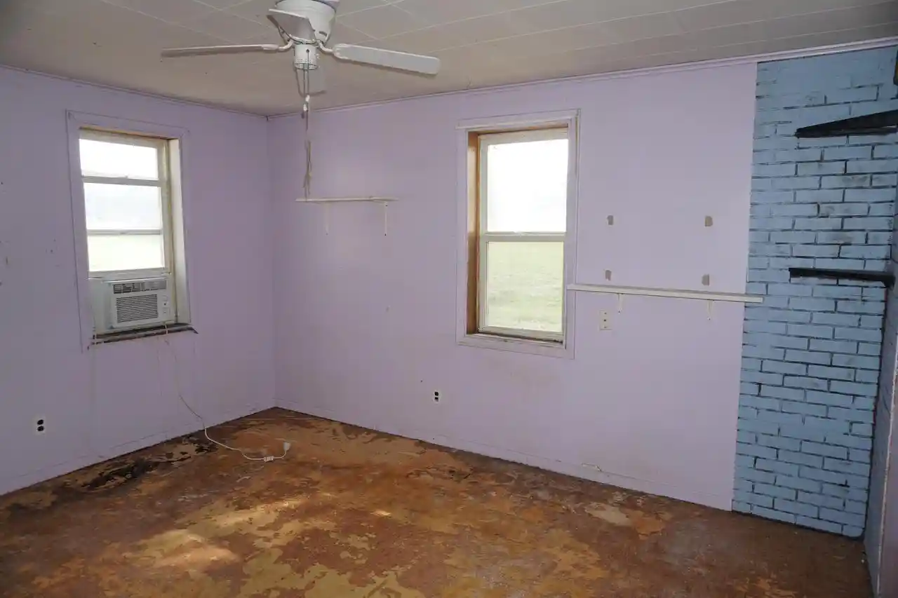 Photo 4 of Single family home for sale at 808 S Michigan St, Prairie Du Chien, WI 53821 | MLS# 2035114 | Listing updated on 2026-10-29