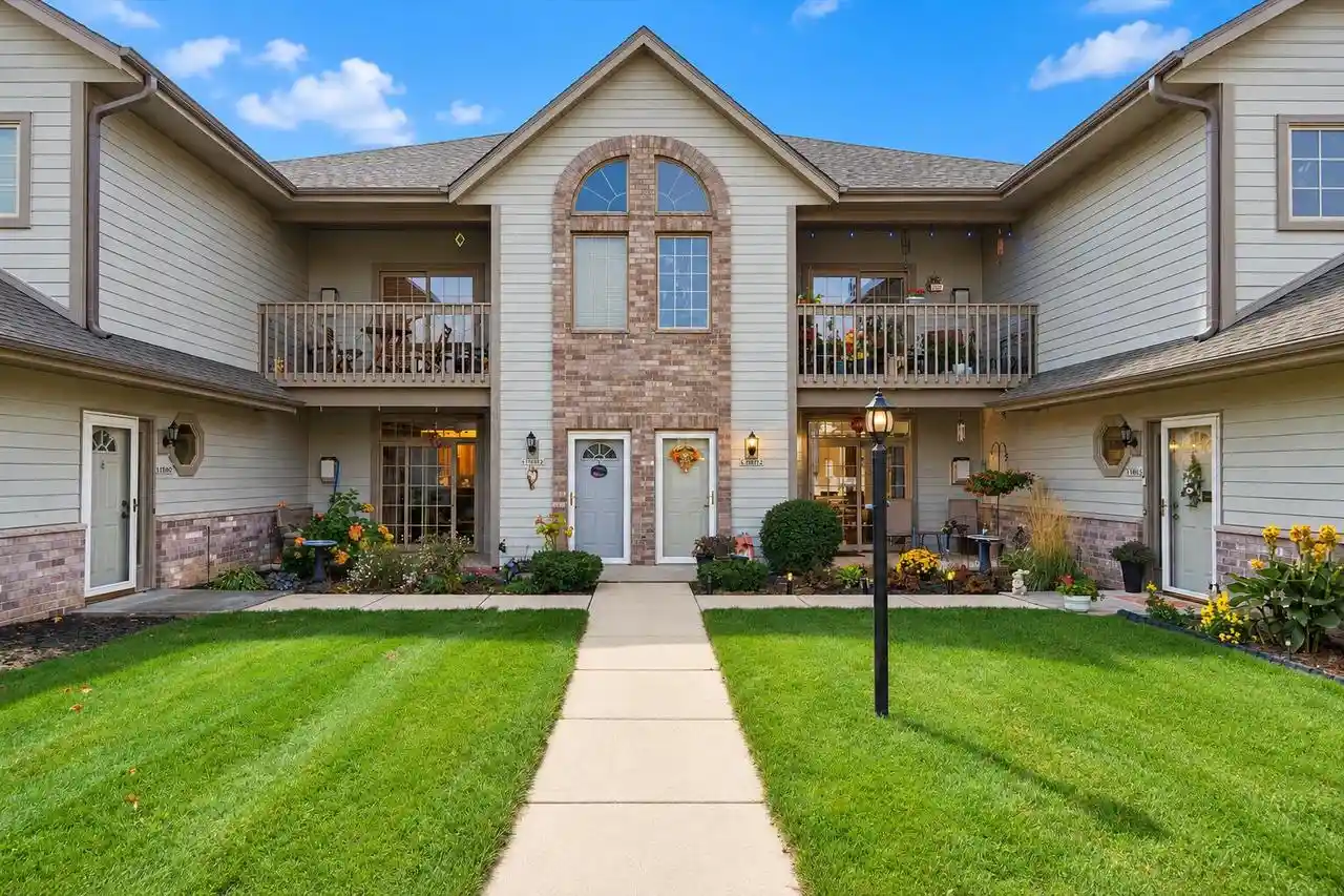 Condo for sale at N161w18927 Heather Lynn Cir, Jackson, WI 53037 | MLS# 1985666