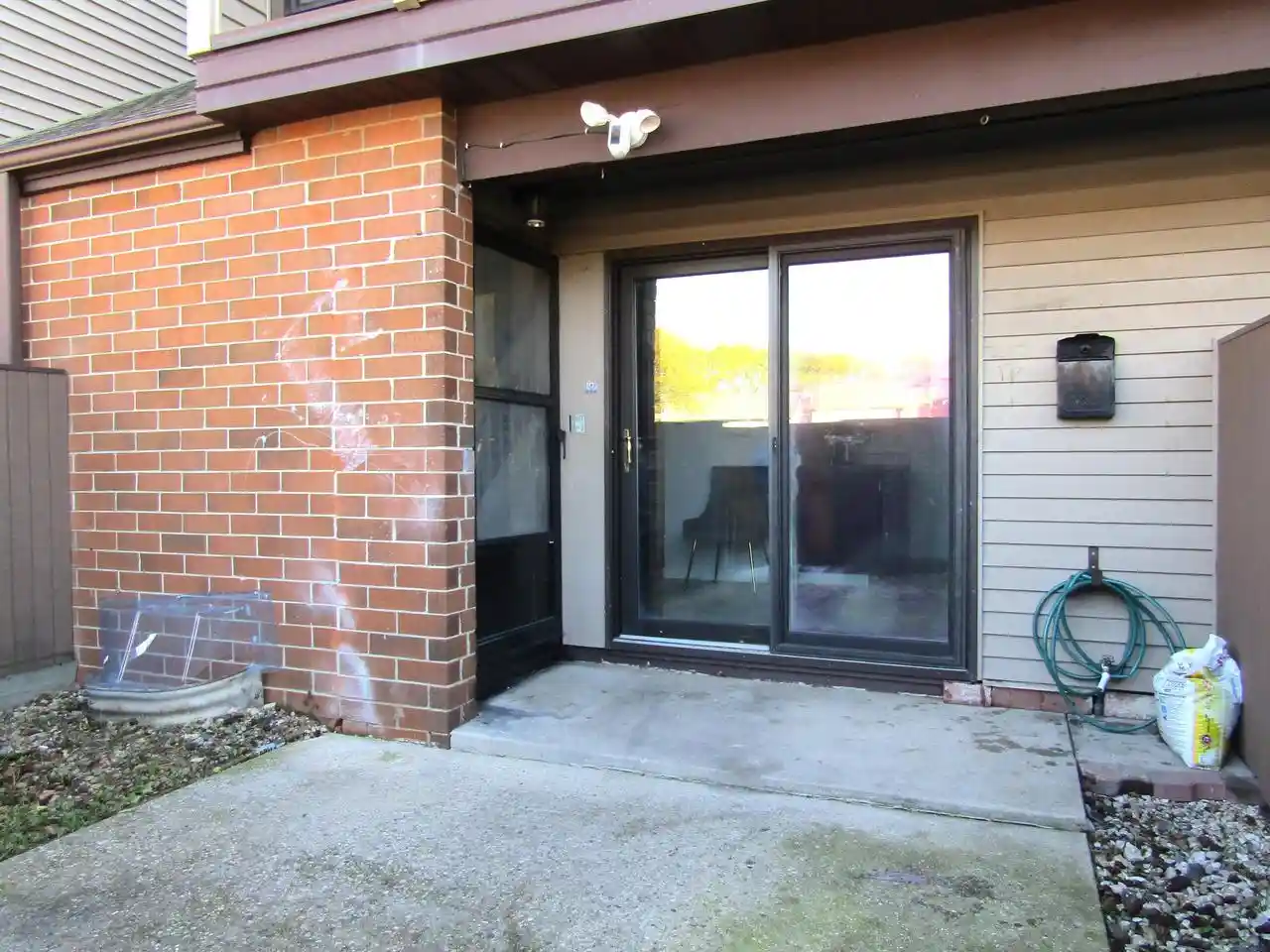 Condo for sale at 1661 W Edgerton Ave #H, Milwaukee, WI 53221 | MLS# 1985685