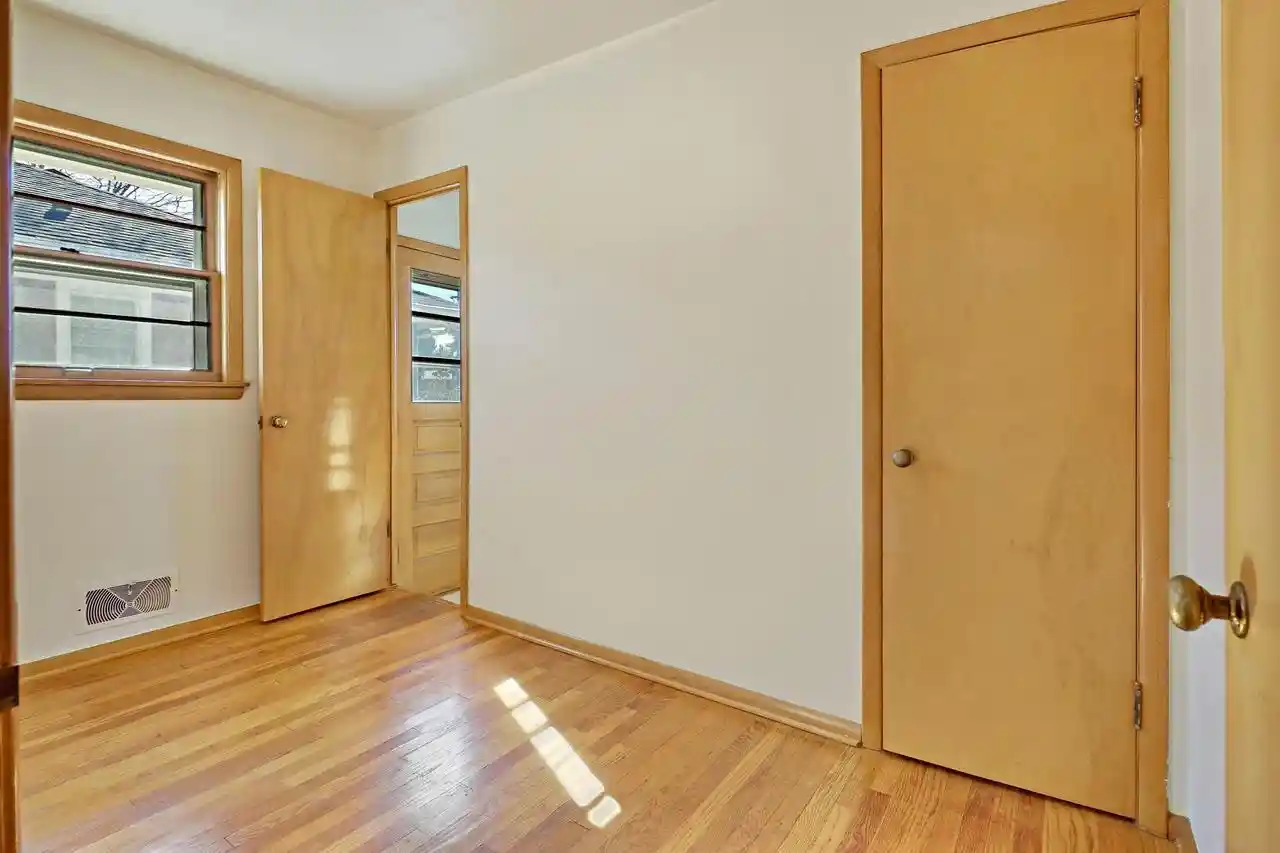 Photo 1 of Single family home for sale at 3021 24th Avenue, Kenosha, WI 53140 | MLS# 1985700 | Listing updated on 2026-10-22