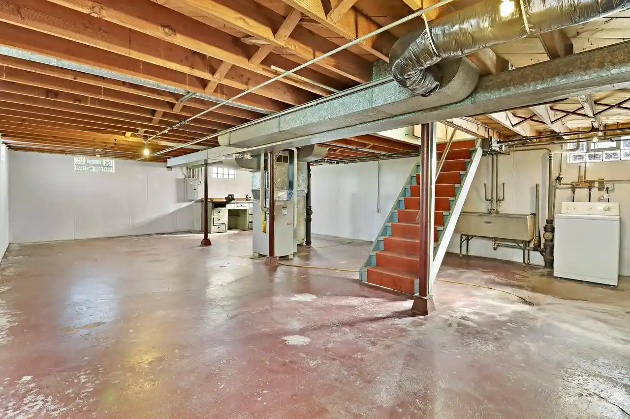 Photo 3 of Single family home for sale at 3021 24th Avenue, Kenosha, WI 53140 | MLS# 1985700 | Listing updated on 2026-10-22
