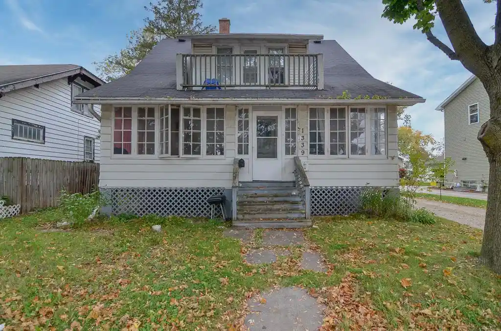 Multi family home for sale at 1339 E Walnut St, Green Bay, WI 54301 | MLS# 50334713