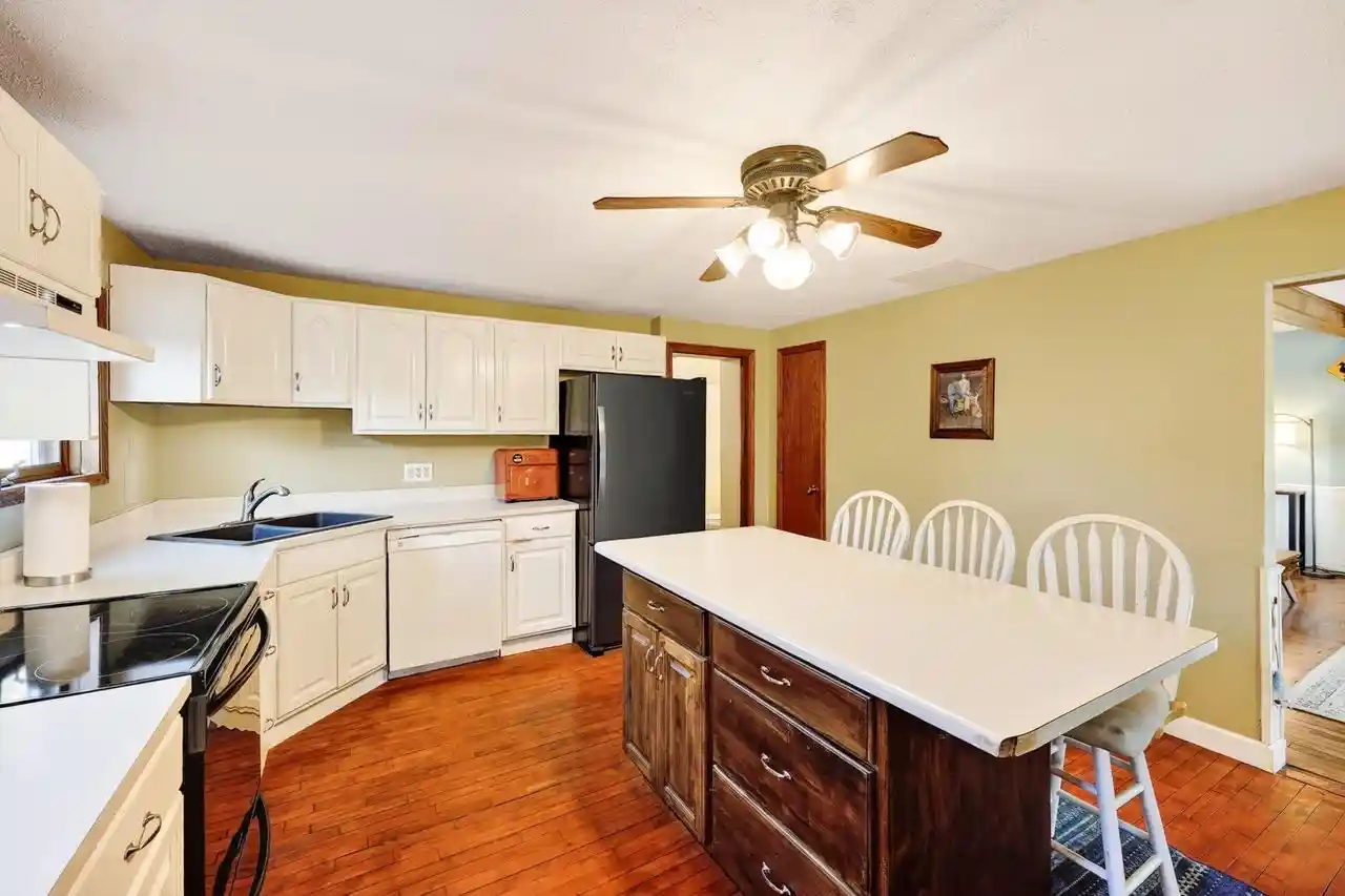 Photo 1 of Single family home for sale at N6139 Ridge Rd, Beaver Dam, WI 53916 | MLS# 2035133 | Listing updated on 2026-10-29