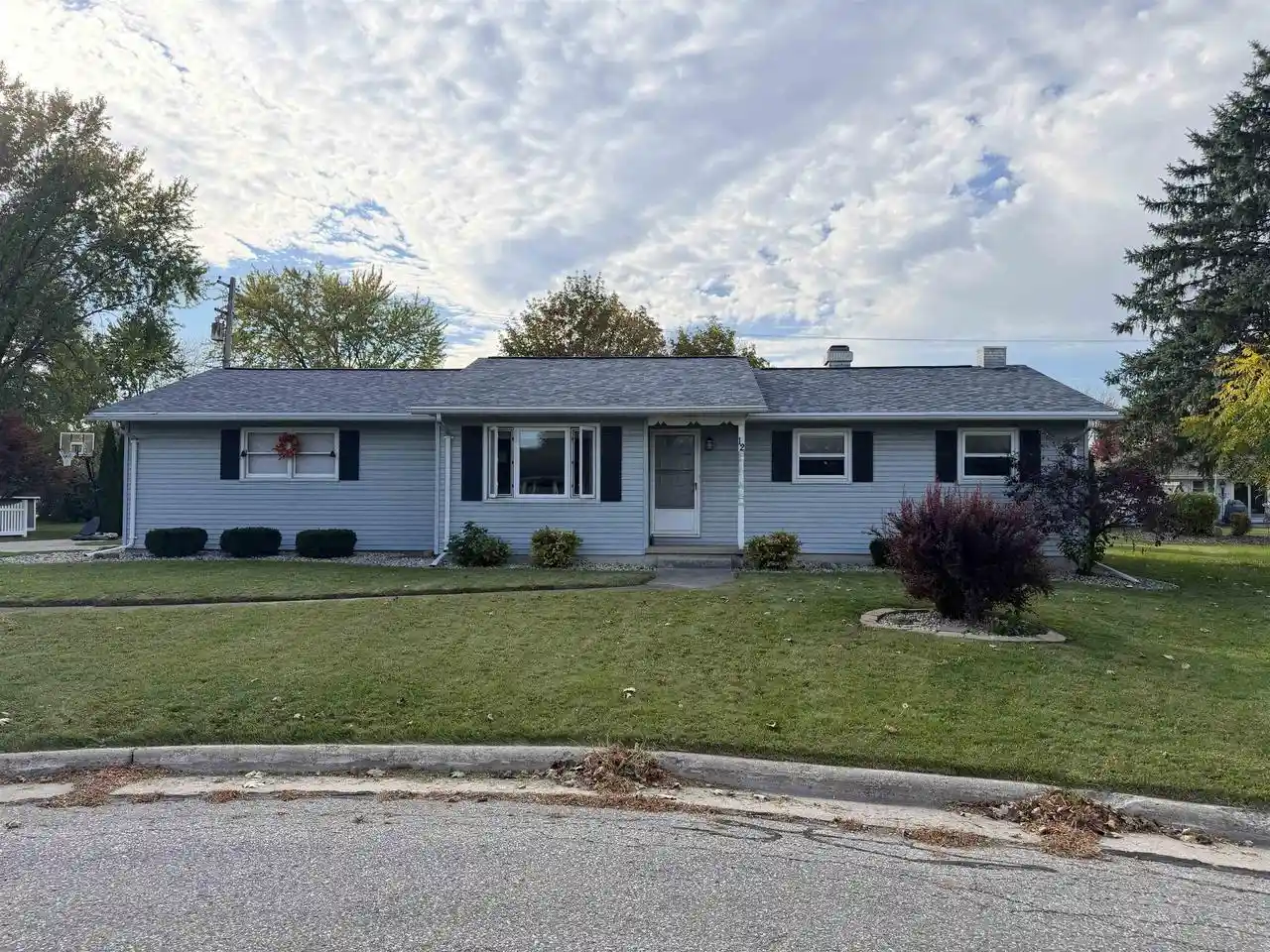 Photo 1 of Single family home for sale at 12 Fern Ct, Little Chute, WI 54140 | MLS# 50334722 | Listing updated on 2026-10-25