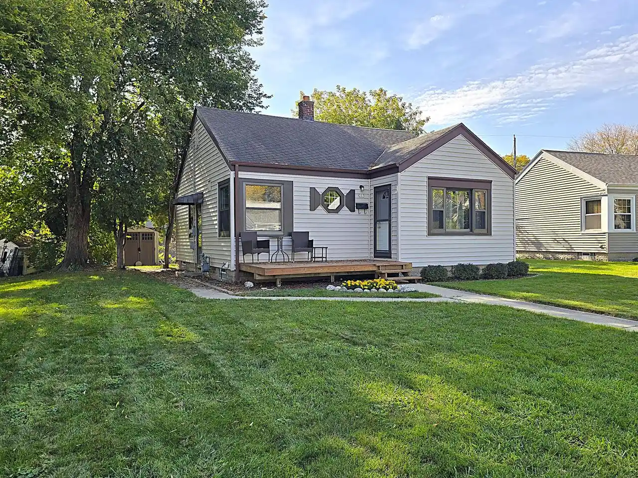 Single family home for sale at 357 E Gauer Cir, Milwaukee, WI 53207 | MLS# 1985715