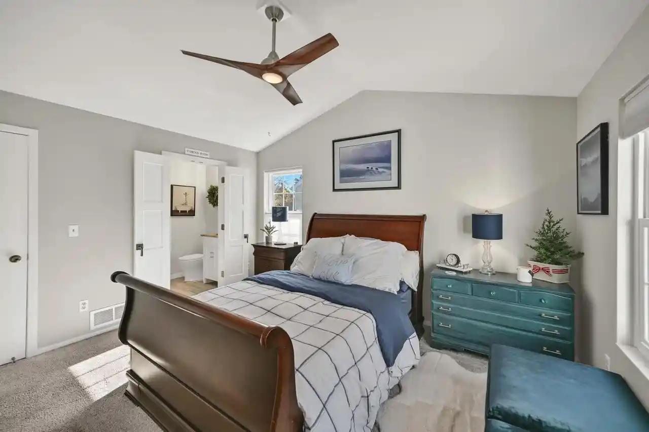 Photo 4 of Condo for sale at 509 Lake Blf Rd #B, Thiensville, WI 53092 | MLS# 1985716 | Listing updated on 2026-10-26